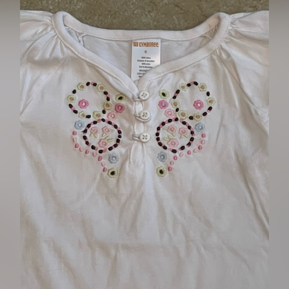 Gymboree - Size 6 - Cute Detail Around the Neckline - Has 3 Buttons - Picture 2 of 3